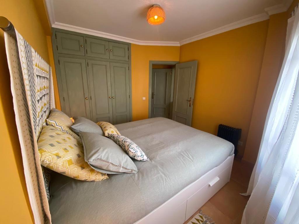 Apartamento Santiago タヴィラ エクステリア 写真